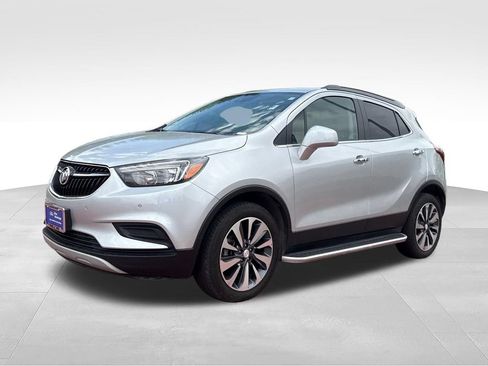Used 2022 Buick Encore Preferred w/ Safety Package II AWD/4WD image 5