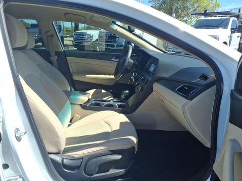 Used 2017 Hyundai Sonata Sport FWD image 11