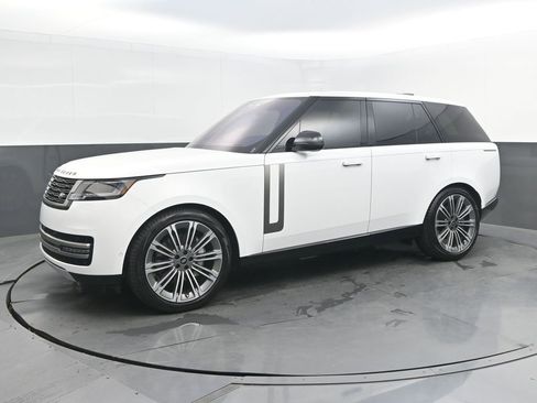 Used 2023 Land Rover Range Rover SE AWD/4WD image 1