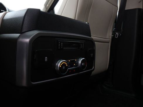 Used 2018 Ford Expedition Max Platinum image 46