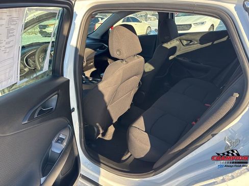 Used 2024 Chevrolet Malibu LT image 26