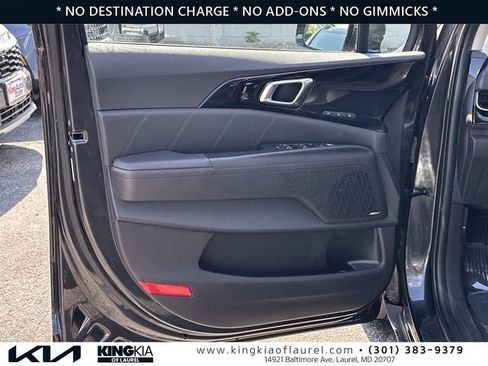 Used 2025 Kia Carnival SX Prestige FWD image 19