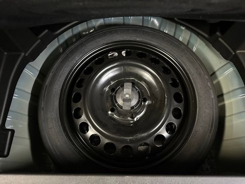 Used 2022 Chevrolet Equinox LT w/ LPO, Floor Liner Package image 23