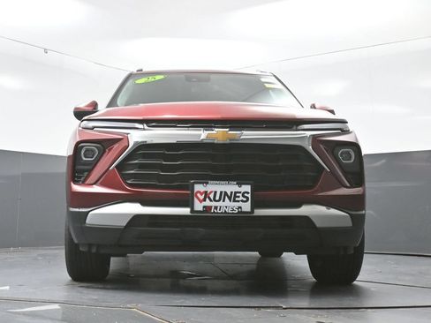 Used 2025 Chevrolet TrailBlazer LT AWD/4WD image 54
