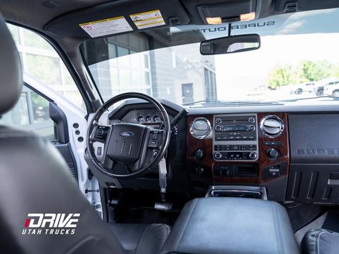 Used 2012 Ford F350 Lariat w/ Lariat Interior Pkg image 30