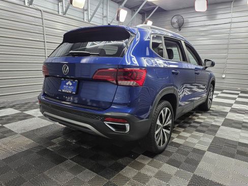 Used 2022 Volkswagen Taos SE w/ IQ.Drive SE Package FWD image 6