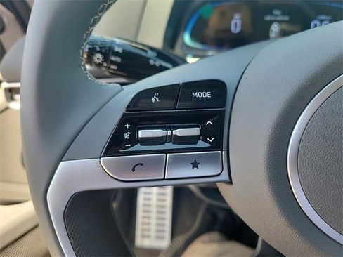 New 2025 Hyundai Elantra Sport image 9