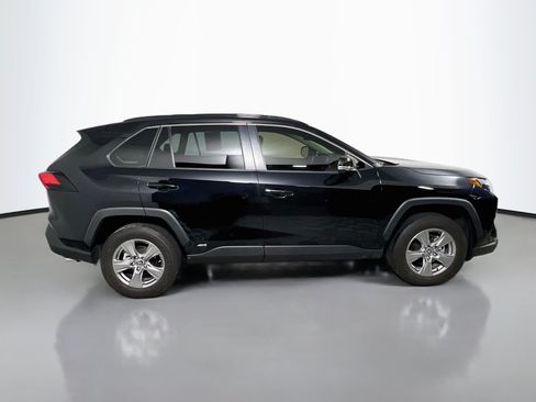 Used 2025 Toyota RAV4 XLE w/ Convenience Package AWD/4WD image 3