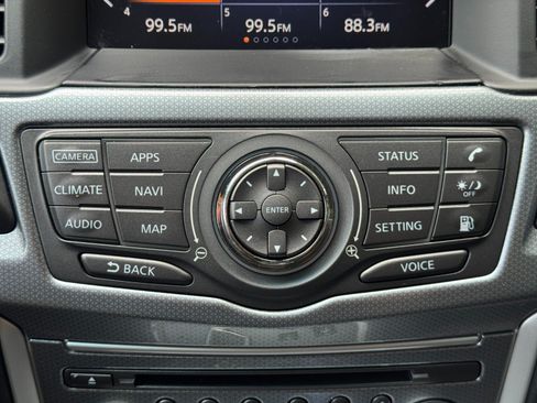 Used 2019 Nissan Pathfinder SL AWD/4WD image 26