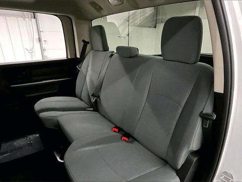 Used 2018 RAM 1500 Express w/ Express Value Package image 21