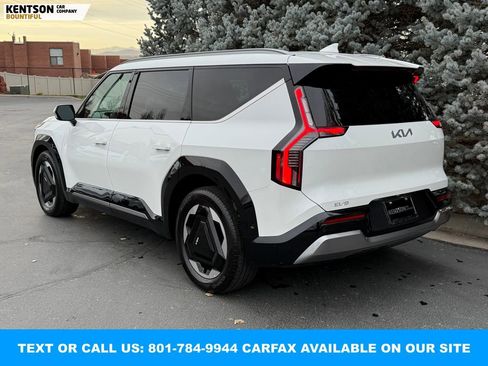 Used 2024 Kia EV9 Land image 6