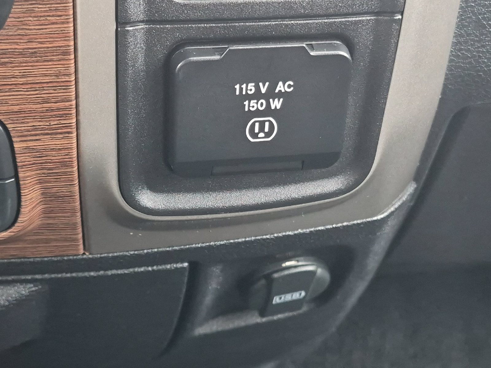 Used 2016 RAM 1500 Laramie AWD/4WD image 26