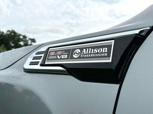 Used 2024 GMC Sierra 2500 Denali w/ Denali Reserve Package AWD/4WD image 4