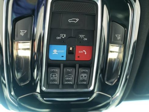 Used 2023 Jeep Grand Cherokee L Overland AWD/4WD image 40
