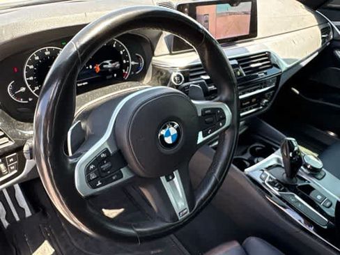 Used 2019 BMW 540i w/ M Sport Package RWD image 10