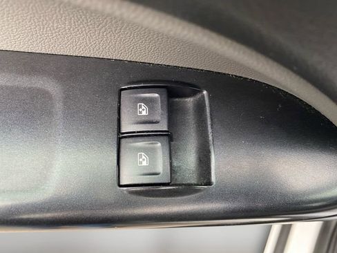 Used 2019 Chevrolet Colorado W/T image 17