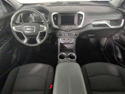 Certified 2022 GMC Terrain SLE w/ Driver Convenience Package image 19