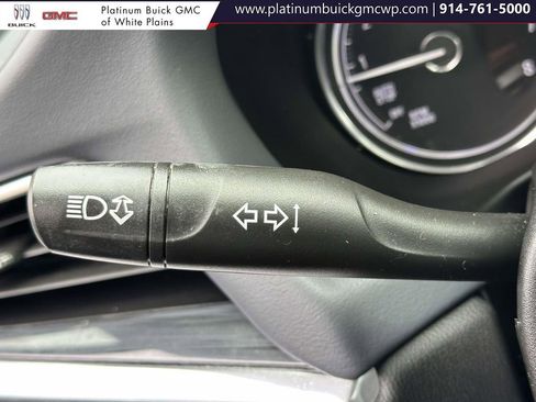 Used 2020 Buick Enclave Essence w/ Sport Touring Edition image 34