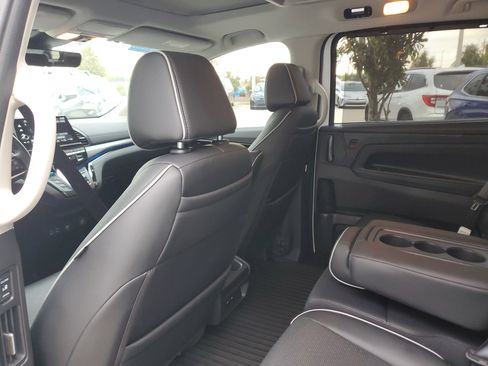 Certified 2025 Honda Odyssey Elite image 15