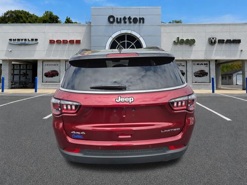 Certified 2022 Jeep Compass Limited AWD/4WD image 5