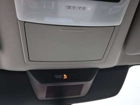 Used 2024 Nissan Pathfinder Platinum w/ Black Appearance Package AWD/4WD image 39