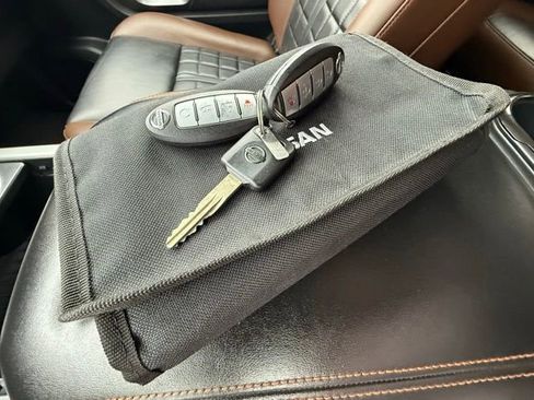 Used 2018 Nissan Titan Platinum Reserve w/ Platinum Utility Package image 41