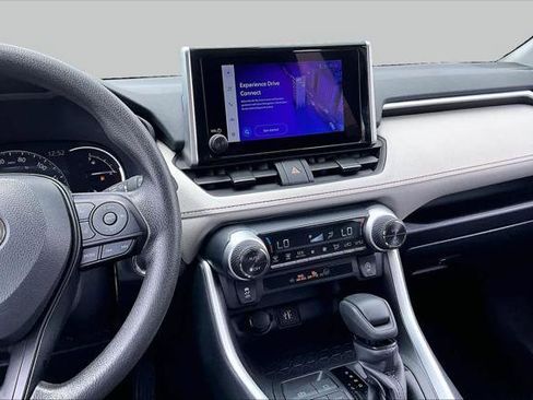 Certified 2025 Toyota RAV4 XLE FWD image 7