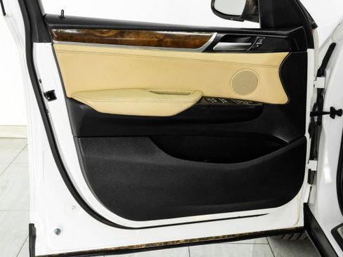 Used 2016 BMW X3 sDrive28i RWD image 40