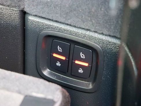 Used 2018 Audi Q7 3.0T Prestige w/ Prestige Package image 30