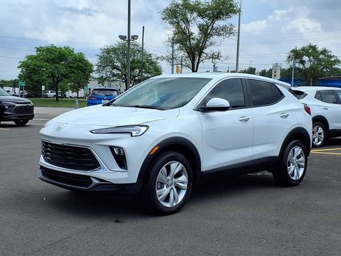 Certified 2026 Buick Encore GX Preferred AWD/4WD image 1