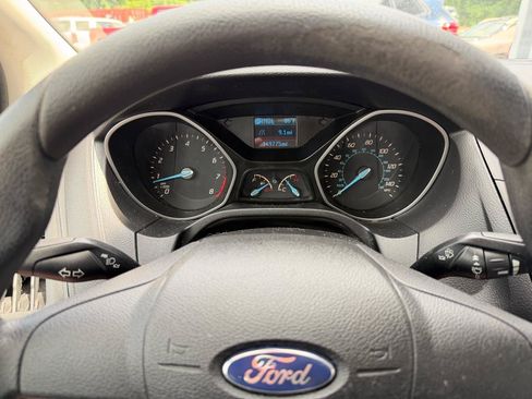 Used 2013 Ford Focus S FWD image 19