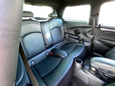 Used 2022 MINI Cooper S image 18