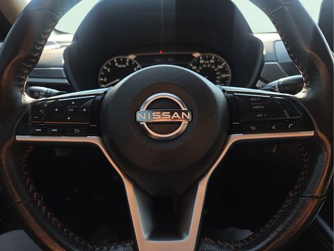 Used 2023 Nissan Altima 2.5 SR FWD image 19