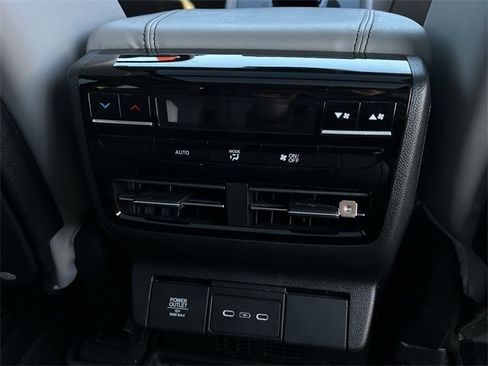 Used 2025 Acura MDX FWD Technology Package image 31