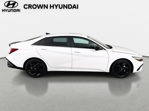 New 2026 Hyundai Elantra SEL Sport Premium FWD image 4