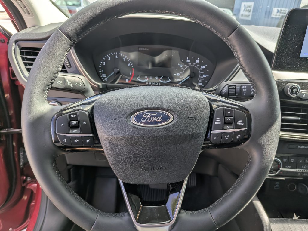 Certified 2022 Ford Escape SE w/ SE Sport Appearance Package FWD image 30