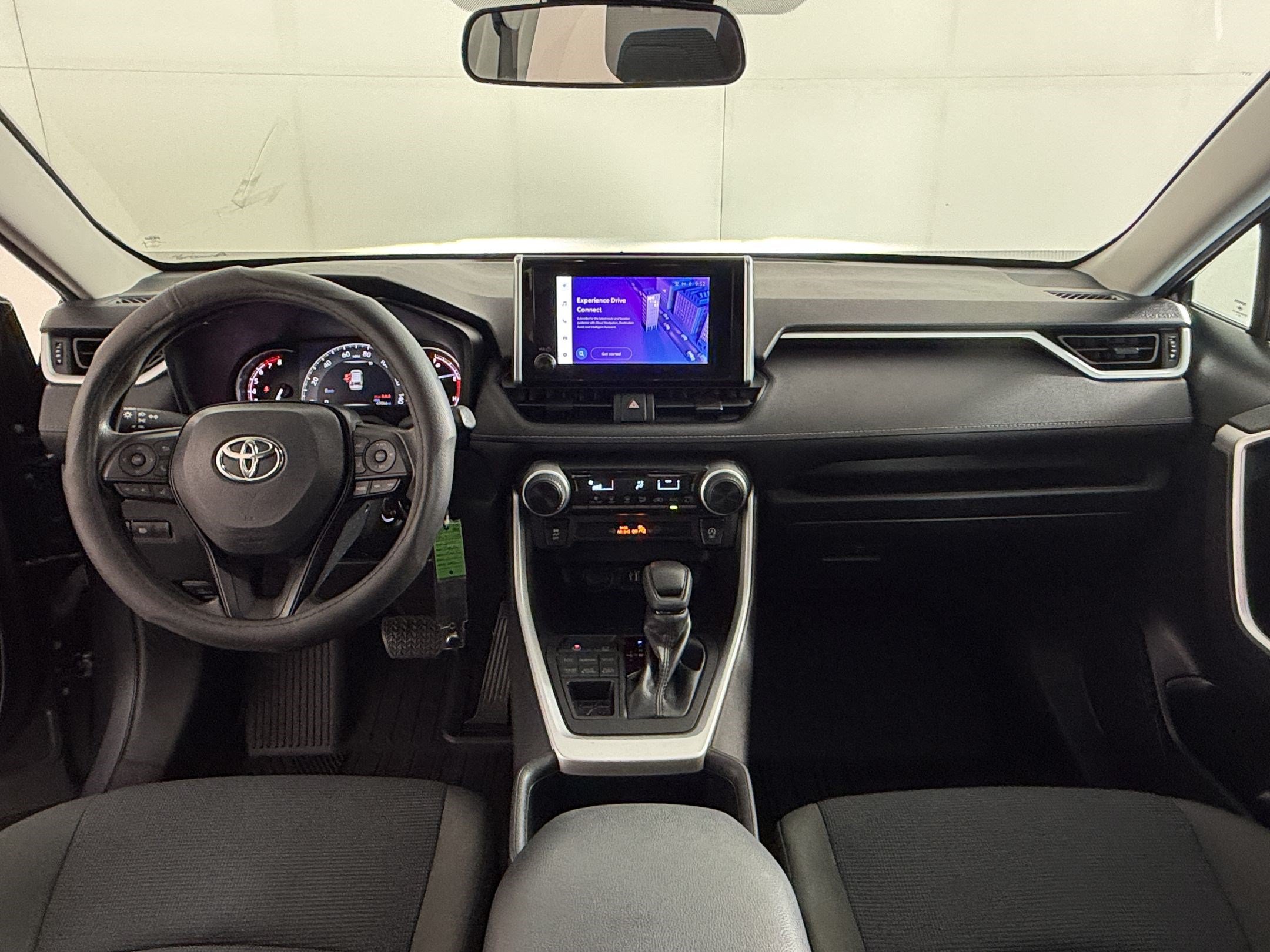 Used 2023 Toyota RAV4 LE AWD/4WD image 16
