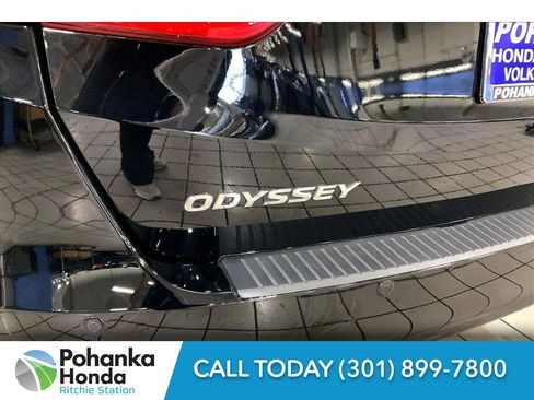 Used 2024 Honda Odyssey Elite image 7