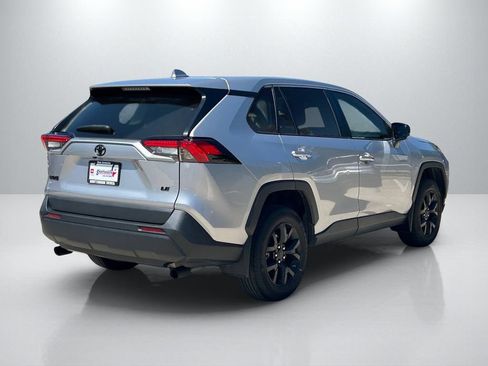 Used 2024 Toyota RAV4 LE FWD image 5