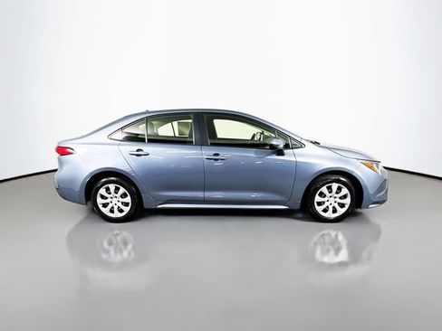 Used 2023 Toyota Corolla LE image 9