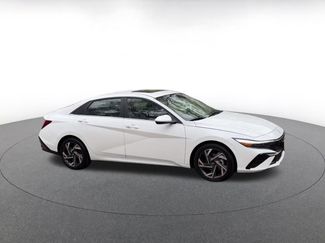 Used 2025 Hyundai Elantra SEL video 2