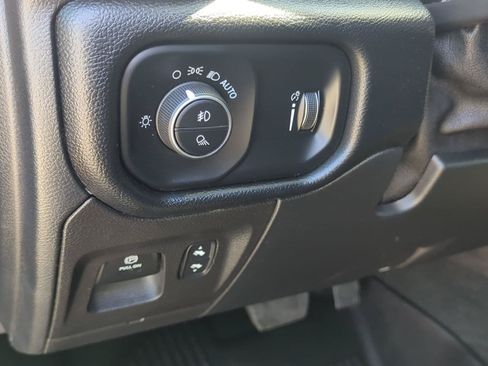 Used 2021 RAM 1500 Big Horn AWD/4WD image 15