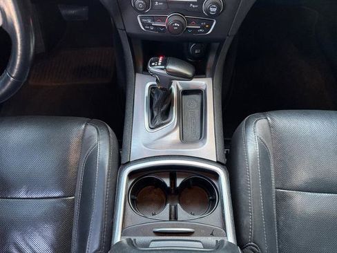 Used 2021 Dodge Charger SXT w/ Leather Interior Group RWD image 11