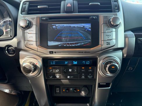 Used 2018 Toyota 4Runner Limited AWD/4WD image 32