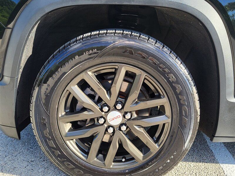 Used 2018 GMC Acadia SLT AWD/4WD image 34