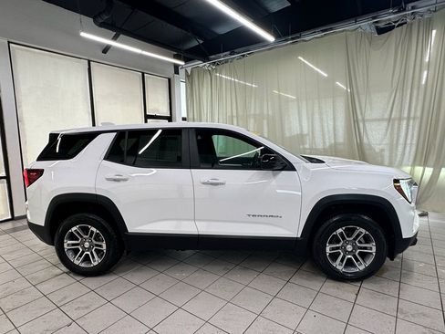 Certified 2025 GMC Terrain Elevation image 3