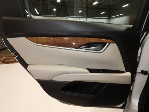 Used 2018 Cadillac XTS Luxury w/ Driver Awareness Package image 21