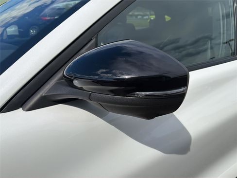 Used 2021 Ford Mustang Mach-E Premium AWD/4WD image 34