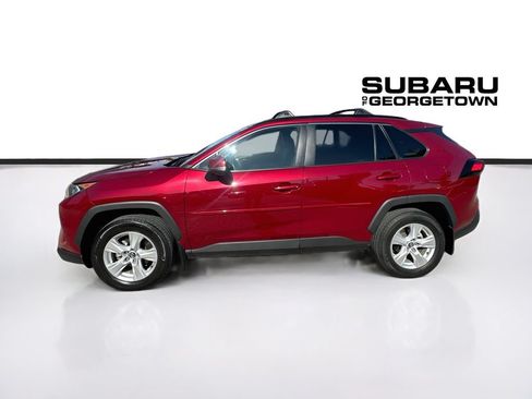 Used 2021 Toyota RAV4 XLE w/ Convenience Package AWD/4WD image 4