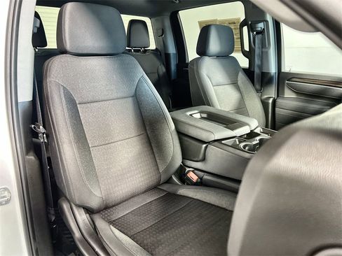 Used 2025 Chevrolet Silverado 2500 LT w/ Convenience Package image 25